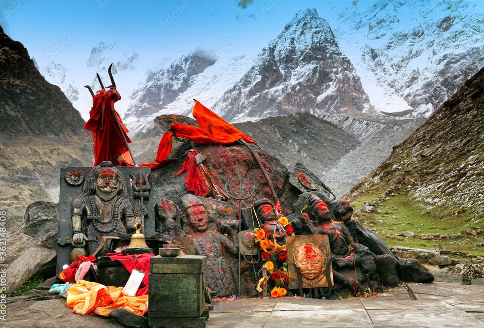 Chanting Lord Bhairava’s name wraps you in divine protection, like a fierce guardian at life’s thresholds Icon